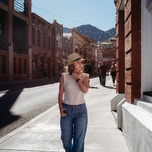 Meet your Posher, Aneesa